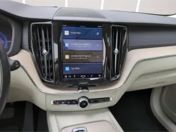 VOLVO XC60 T8 Recharge Ultimate Bright  Luft Massage A