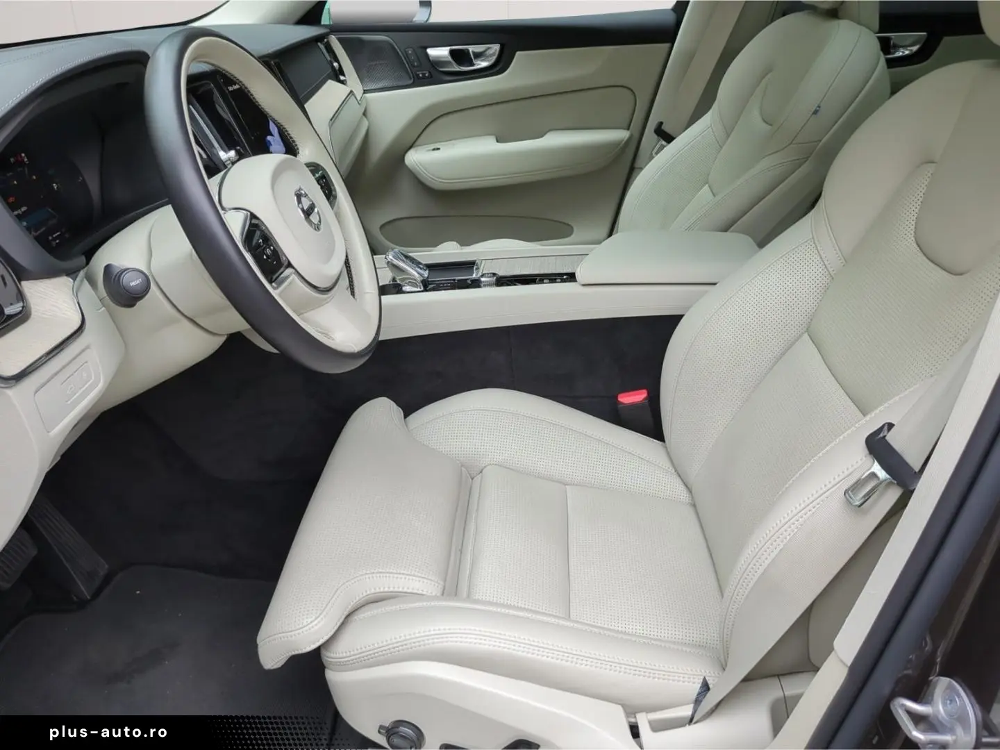 VOLVO XC60 T8 Recharge Ultimate Bright  Luft Massage A