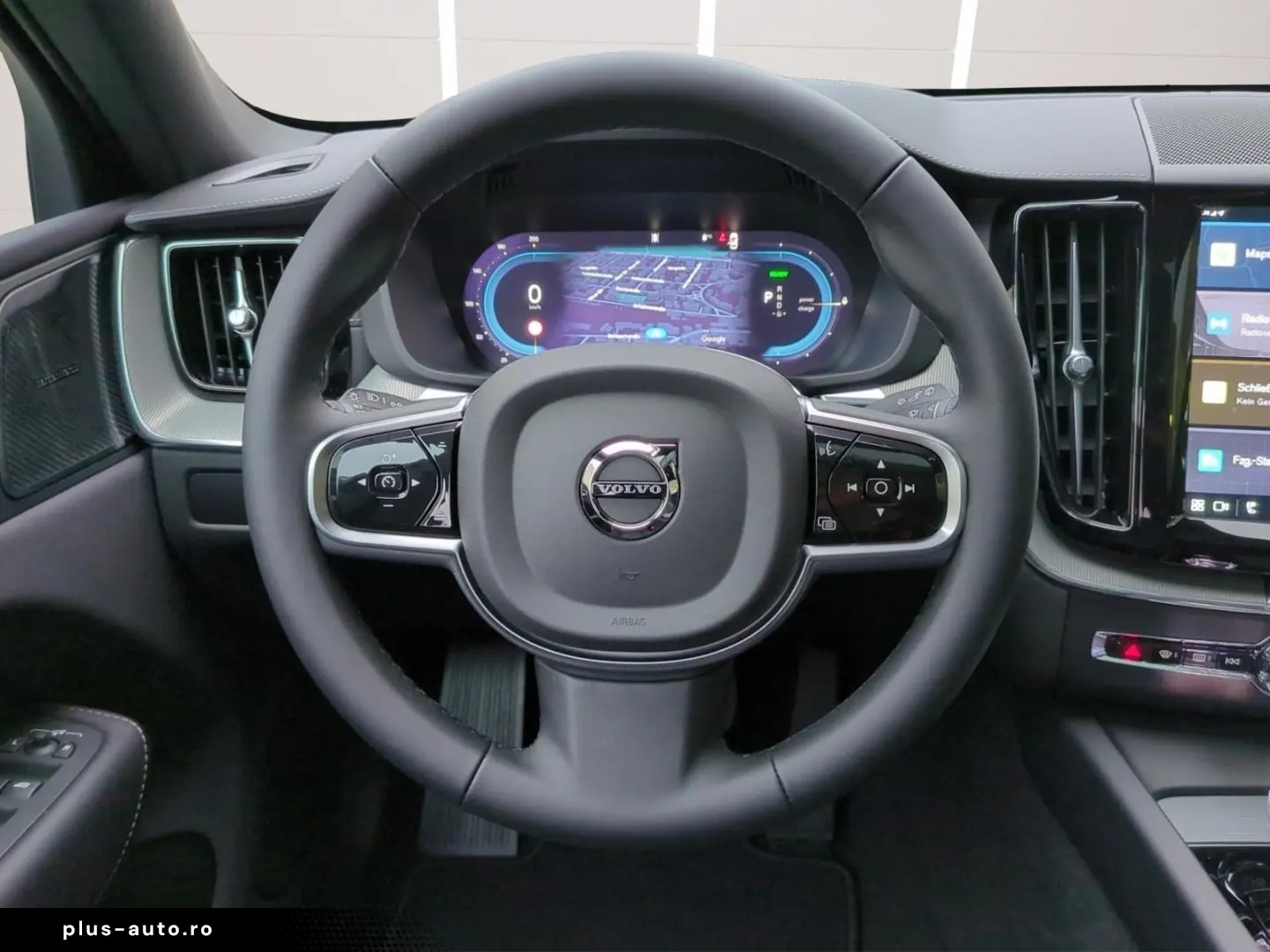 VOLVO XC60 T6 Ultra Black Edition  Luft Nappa Akustik