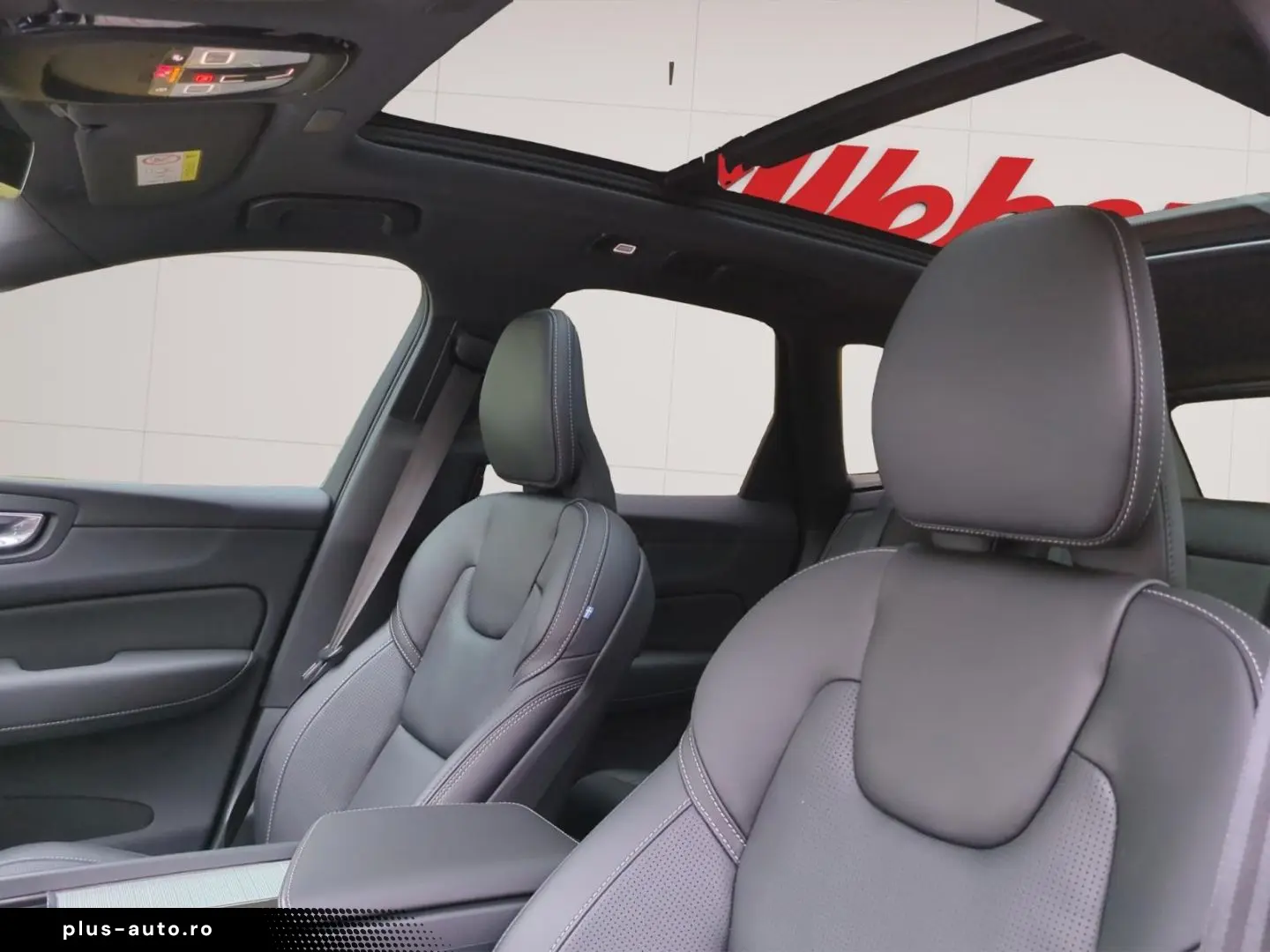 VOLVO XC60 T6 Ultra Black Edition  Luft Nappa Akustik