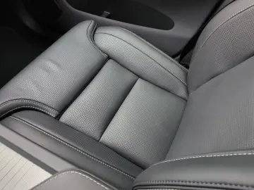 VOLVO XC60 T6 Ultra Black Edition  Luft Nappa Akustik