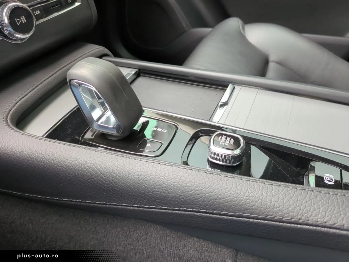 VOLVO XC90 T8 Recharge Inscription Expr.  Luft Pano SH