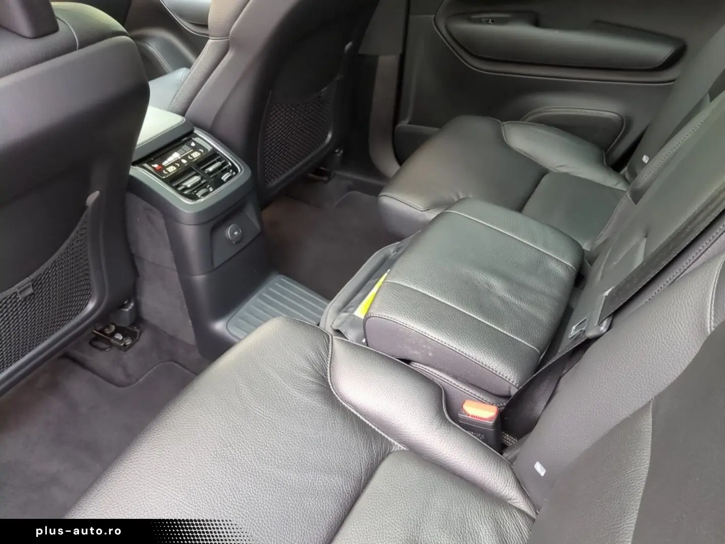 VOLVO XC90 T8 Recharge Inscription Expr.  Luft Pano SH