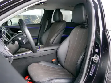 MERCEDES-BENZ E 220d Limousine Avantgarde