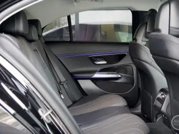 MERCEDES-BENZ E 220d Limousine Avantgarde