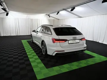 AUDI A6 Avant 50 TFSIe qr. S-Line  H-UP PANO AHK 19