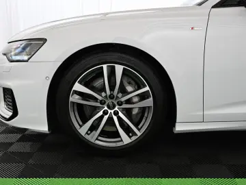AUDI A6 Avant 50 TFSIe qr. S-Line  H-UP PANO AHK 19