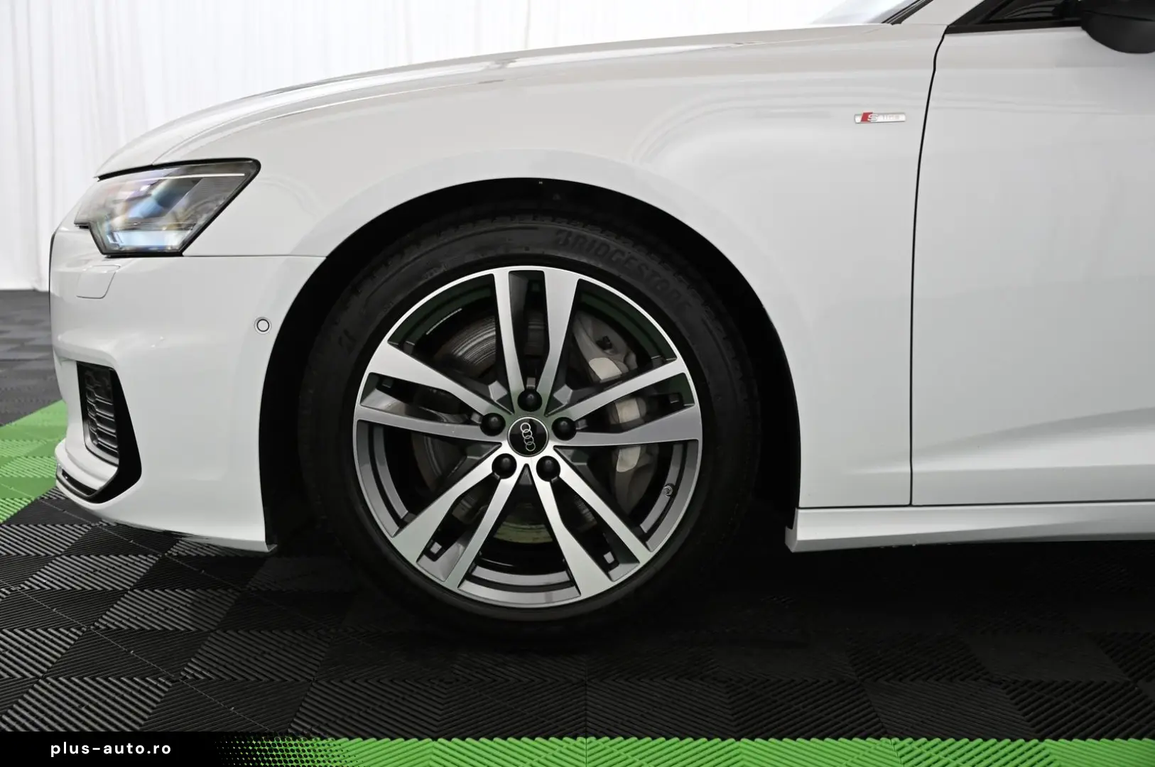 AUDI A6 Avant 50 TFSIe qr. S-Line  H-UP PANO AHK 19