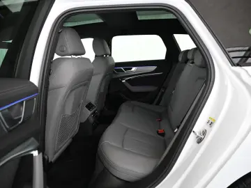 AUDI A6 Avant 50 TFSIe qr. S-Line  H-UP PANO AHK 19