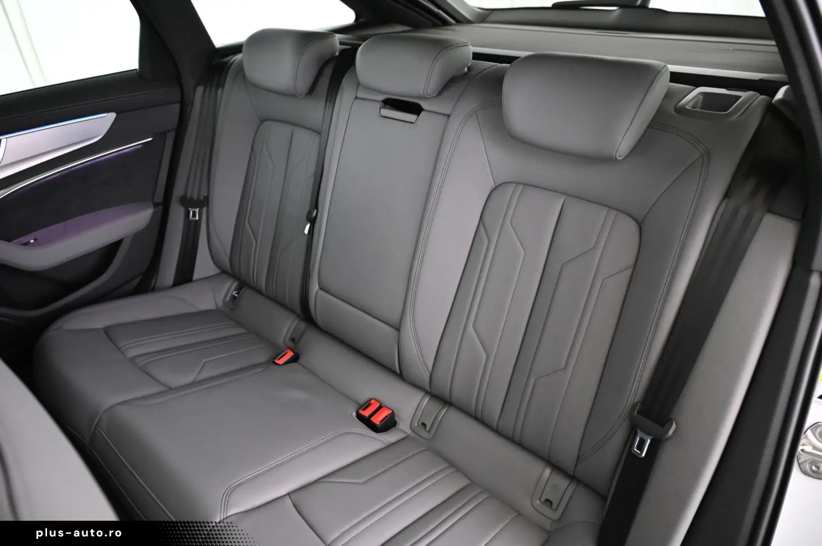 AUDI A6 Avant 50 TFSIe qr. S-Line  H-UP PANO AHK 19