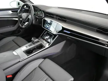 AUDI A6 Avant 50 TFSIe qr. S-Line  H-UP PANO AHK 19