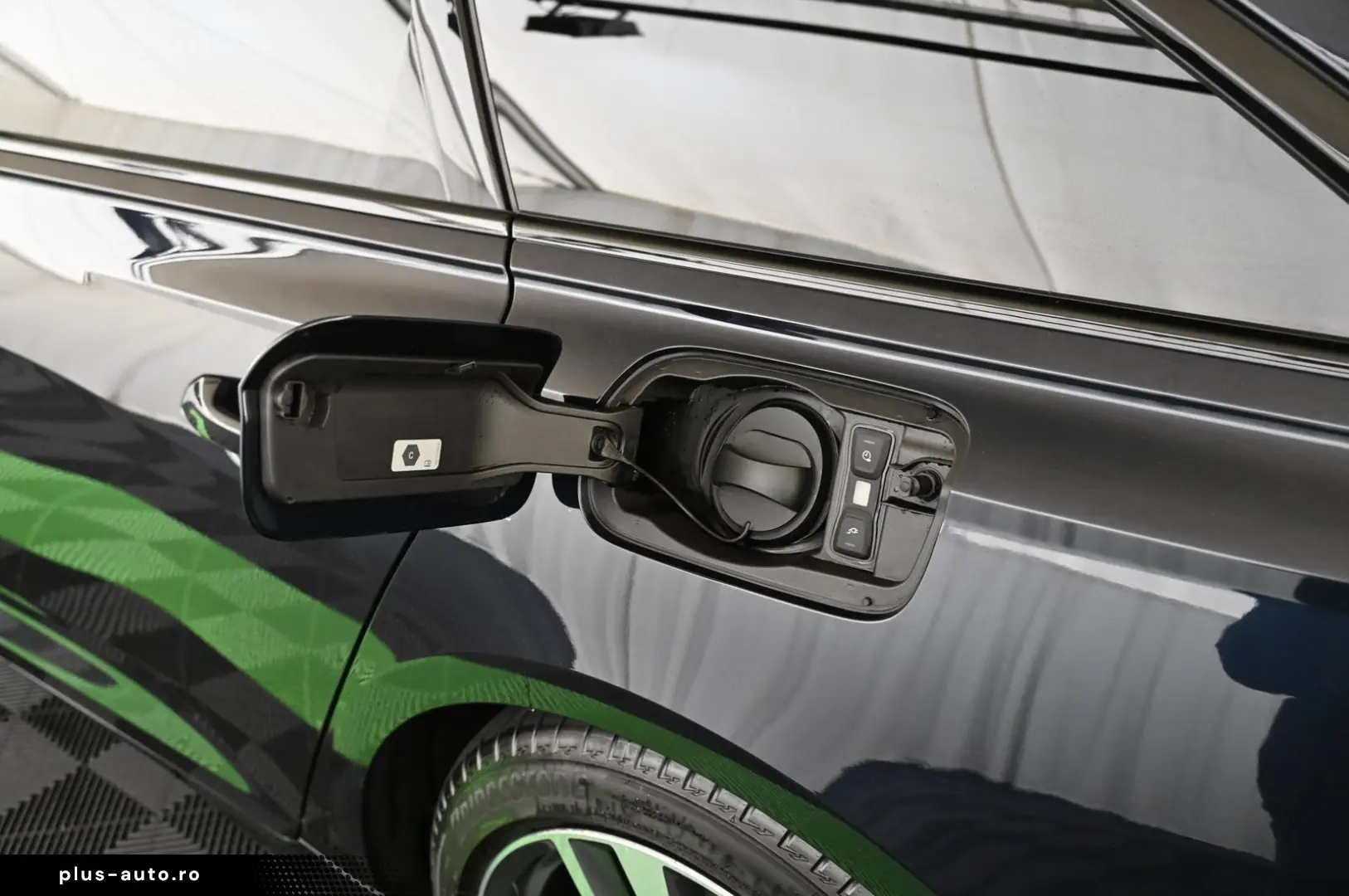 AUDI A6 Avant 50 TFSIe qr. S-Line  BLACK-PACK PANO 19