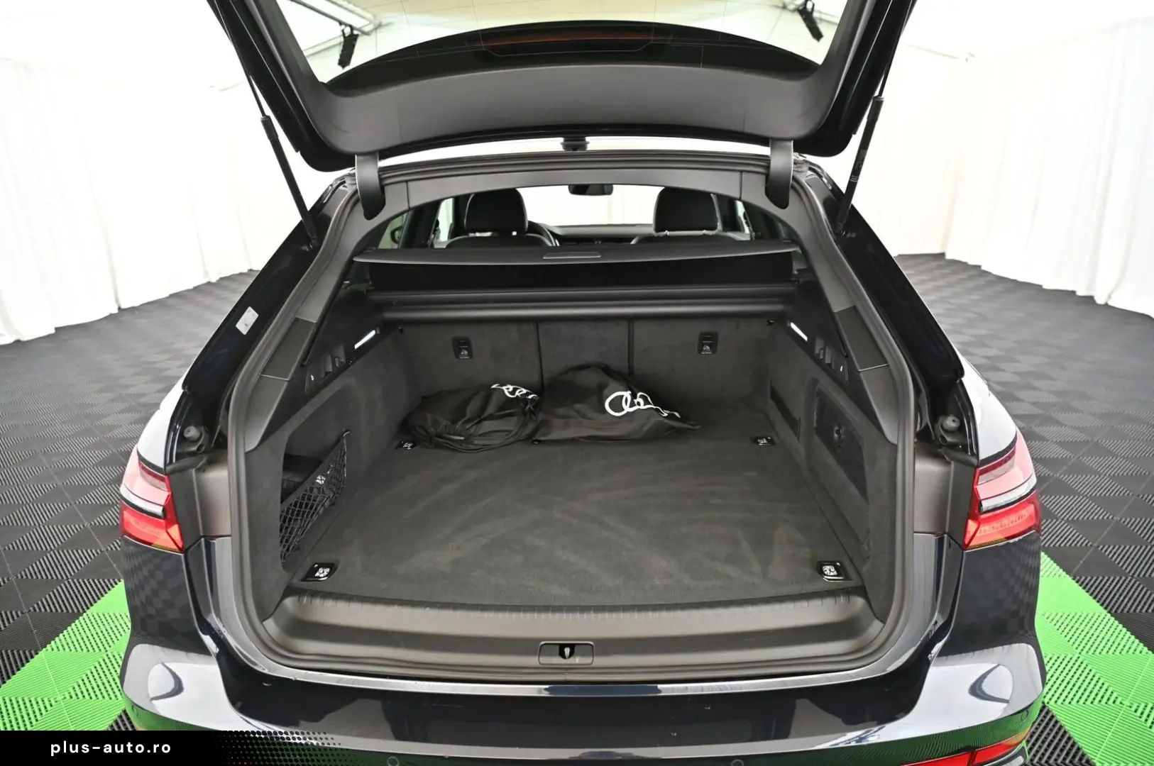 AUDI A6 Avant 50 TFSIe qr. S-Line  BLACK-PACK PANO 19