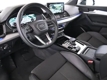AUDI Q5 50 TFSIe quattro S-Line  MATRIX MMI  PANO 19