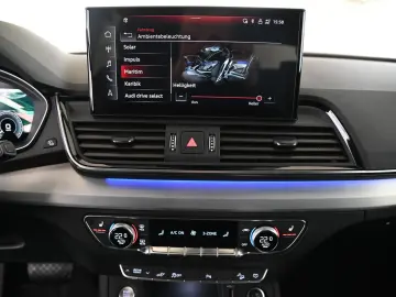 AUDI Q5 50 TFSIe quattro S-Line  MATRIX MMI  PANO 19