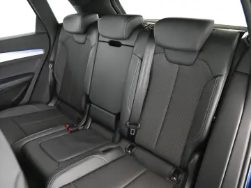 AUDI Q5 50 TFSIe quattro S-Line  MATRIX MMI  PANO 19