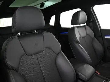 AUDI Q5 50 TFSIe quattro S-Line  MATRIX MMI  PANO 19