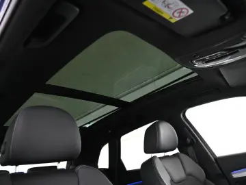 AUDI Q5 50 TFSIe quattro S-Line  MATRIX MMI  PANO 19