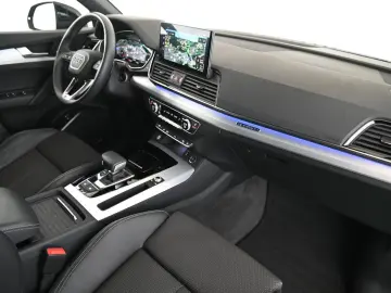AUDI Q5 50 TFSIe quattro S-Line  MATRIX MMI  PANO 19