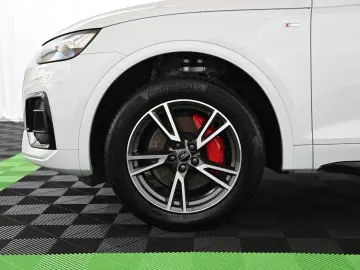 AUDI Q5 Sportback 55 TFSIe qr. S-Line  MATRIX PANO 19