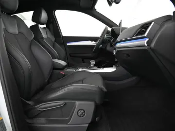 AUDI Q5 Sportback 55 TFSIe qr. S-Line  MATRIX PANO 19