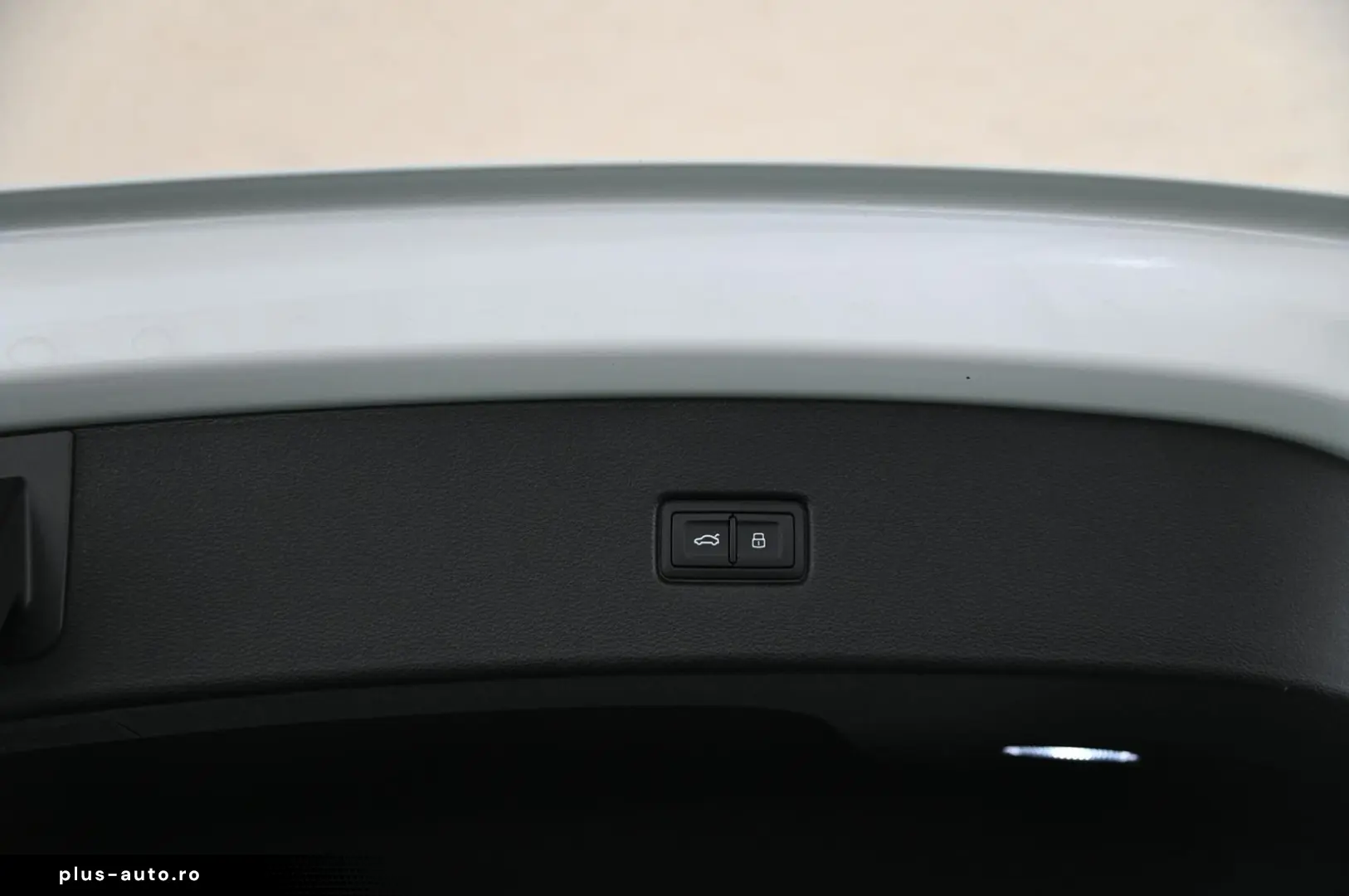 AUDI Q5 Sportback 55 TFSIe qr. S-Line  MATRIX PANO 19