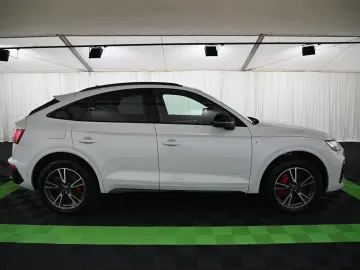 AUDI Q5 Sportback 55 TFSIe qr. S-Line  MATRIX PANO 19