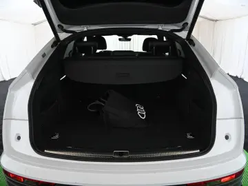 AUDI Q5 Sportback 55 TFSIe qr. S-Line  MATRIX PANO 19