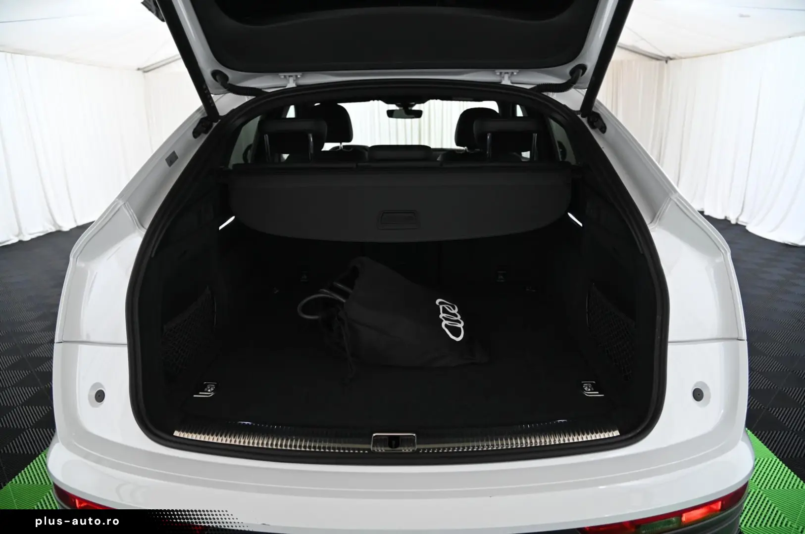 AUDI Q5 Sportback 55 TFSIe qr. S-Line  MATRIX PANO 19