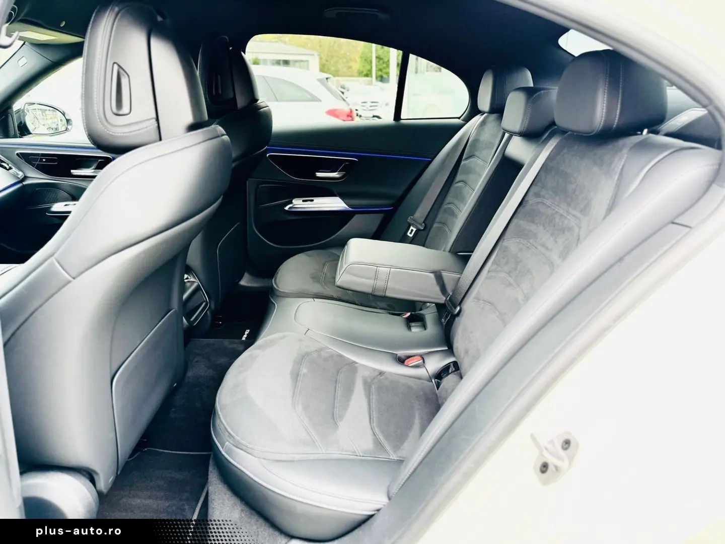 MERCEDES-BENZ E 220 d AMG Advanced NIGHT  Distronic &hellip;