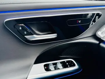 MERCEDES-BENZ E 220 d AMG Advanced NIGHT  Distronic &hellip;