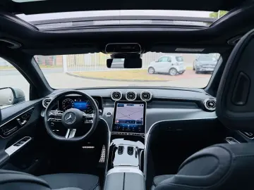 MERCEDES-BENZ GLC 300 d 4M  AMG  360   AHK  Panodach  Standh