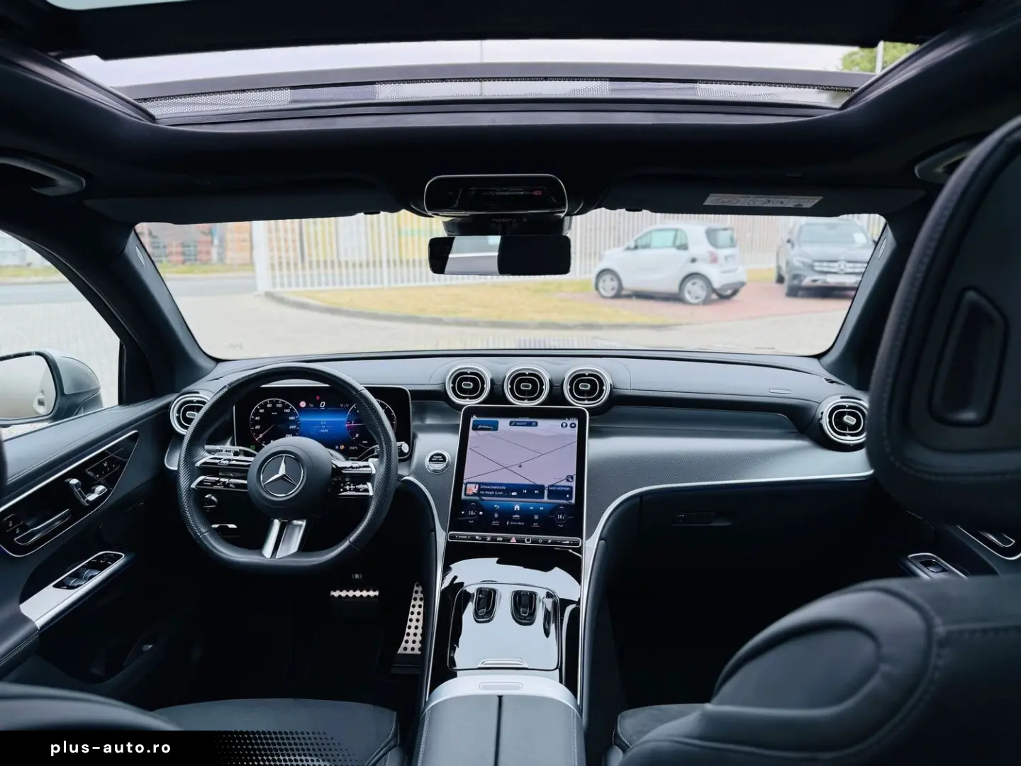 MERCEDES-BENZ GLC 300 d 4M  AMG  360   AHK  Panodach  Standh