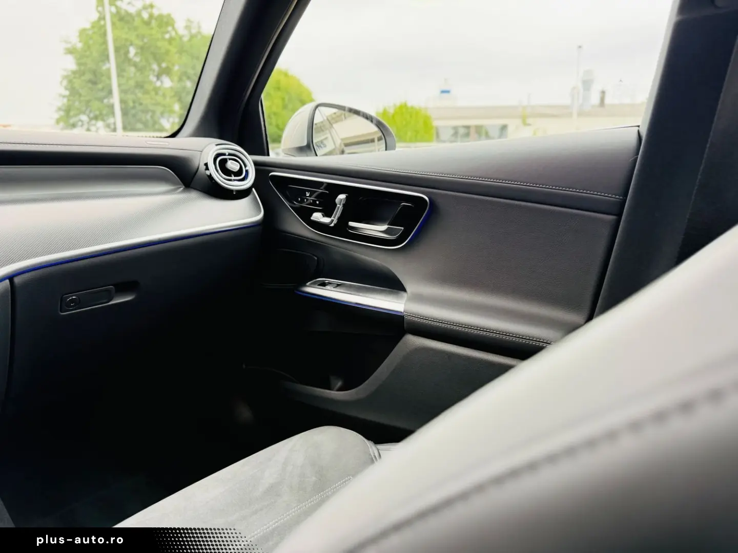 MERCEDES-BENZ GLC 300 d 4M  AMG  360   AHK  Panodach  Standh