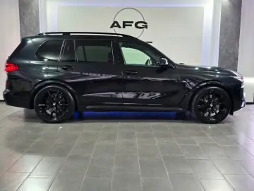 BMW X7xDrive 40d M Sport CARBON KRISTALL ICONIC GLOW
