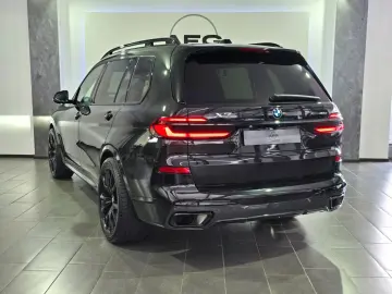 BMW X7xDrive 40d M Sport CARBON KRISTALL ICONIC GLOW