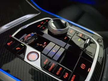 BMW X7xDrive 40d M Sport CARBON KRISTALL ICONIC GLOW