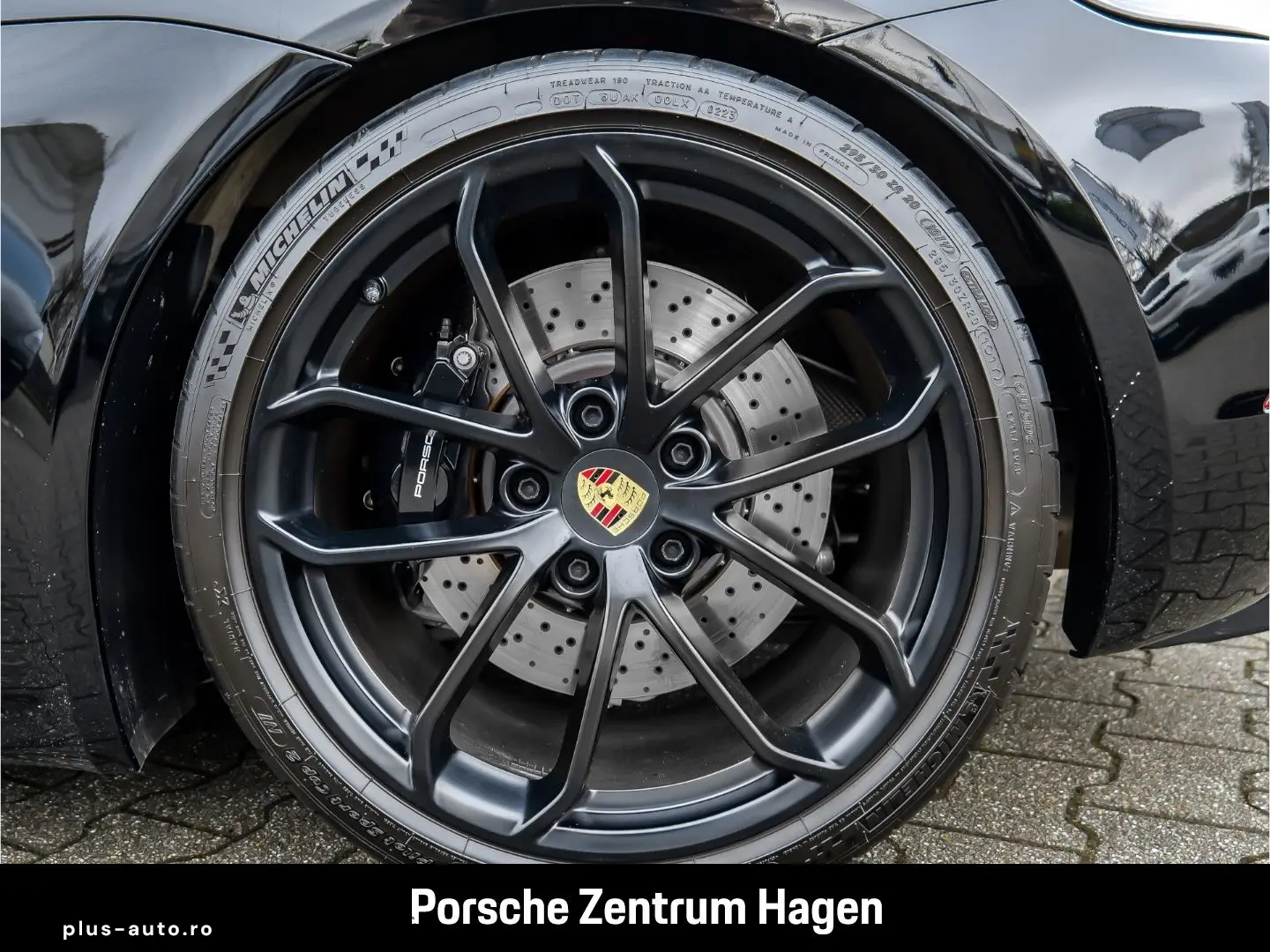 PORSCHE 718 Spyder BOSE Rückfahrkamera  Sportabgas LED
