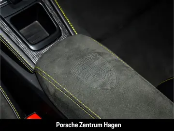 PORSCHE 718 Spyder BOSE Rückfahrkamera  Sportabgas LED