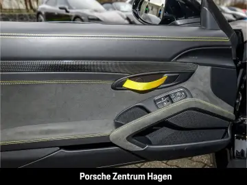 PORSCHE 718 Spyder BOSE Rückfahrkamera  Sportabgas LED