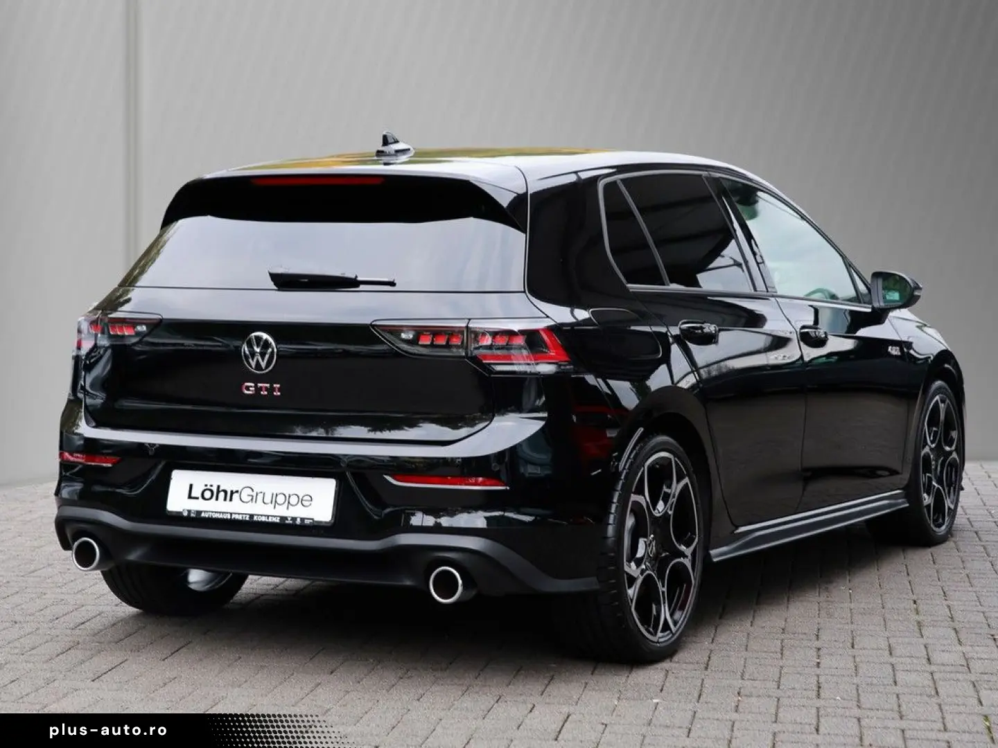 VW Golf GTI 2.0 TSI DSG Black Style AHK  RFK  Pano.