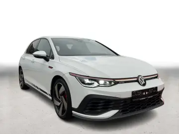 VW Golf VIII GTI CLUBSPORT TSI DSG MATRIX APP NAVI