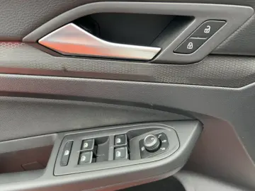 VW Golf VIII GTI CLUBSPORT TSI DSG MATRIX APP NAVI