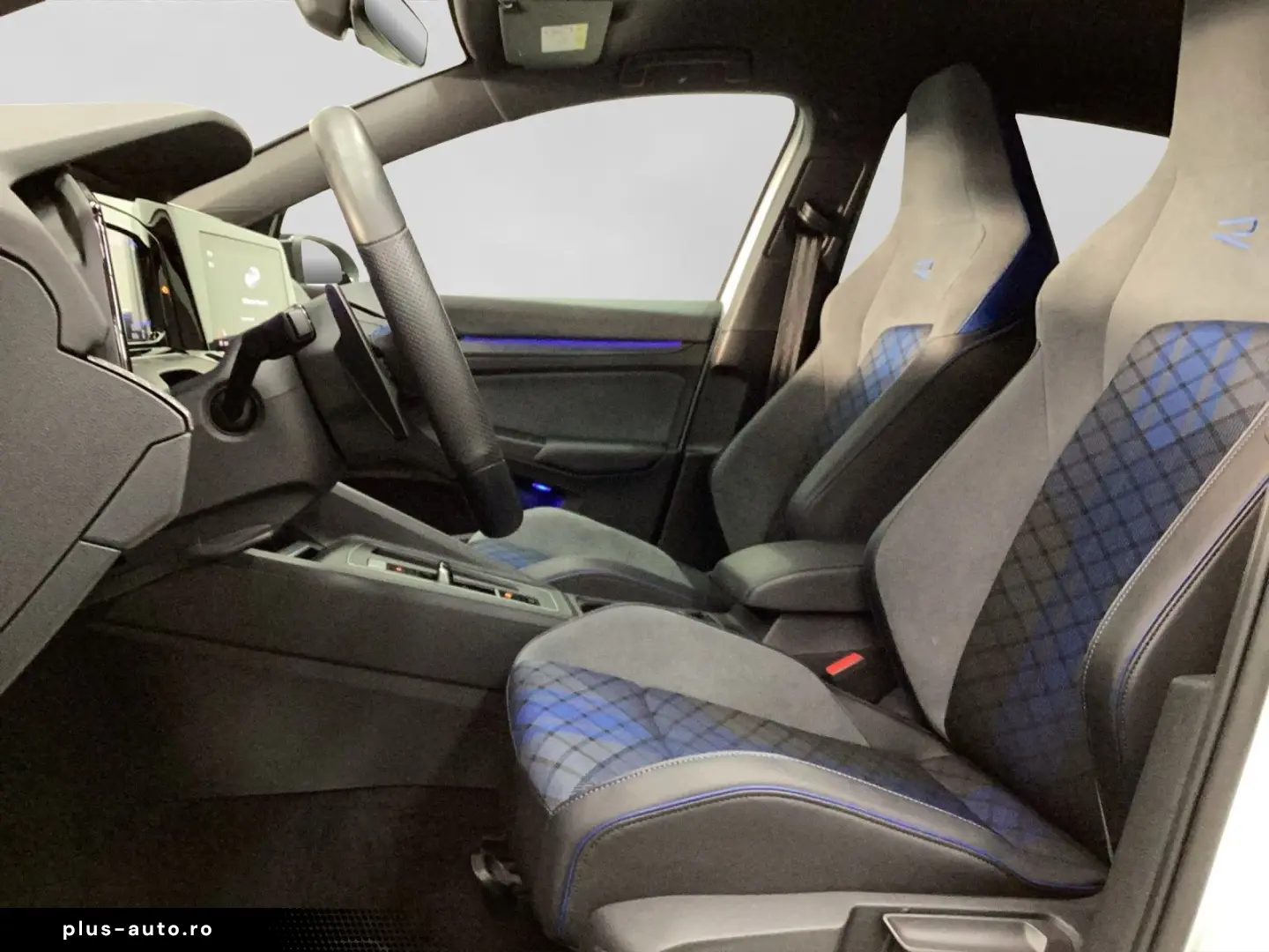 VW Golf R BLACK STYLE LM19 SIDE-ASSIST NAVI DCC LED