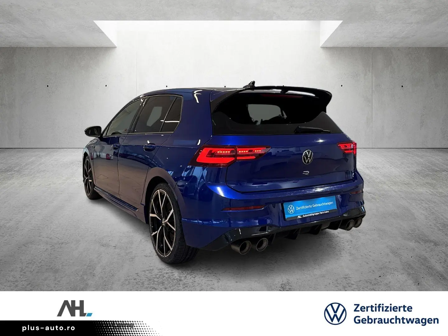 VW Golf VIII 2.0 TSI R 4M Panorama IQ.Light RFK Akr