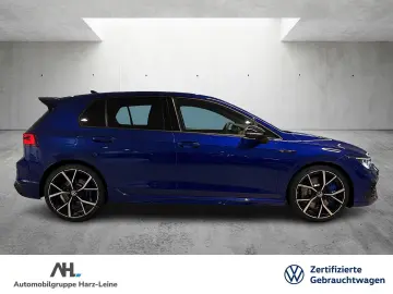 VW Golf VIII 2.0 TSI R 4M Panorama IQ.Light RFK Akr