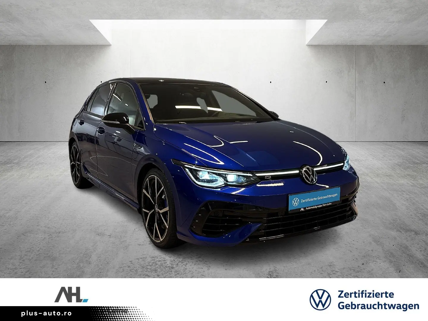 VW Golf VIII 2.0 TSI R 4M Panorama IQ.Light RFK Akr