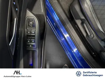 VW Golf VIII 2.0 TSI R 4M Panorama IQ.Light RFK Akr