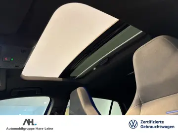 VW Golf VIII 2.0 TSI R 4M Panorama IQ.Light RFK Akr