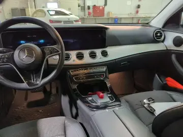 MERCEDES-BENZ E 220 d ALLRAD